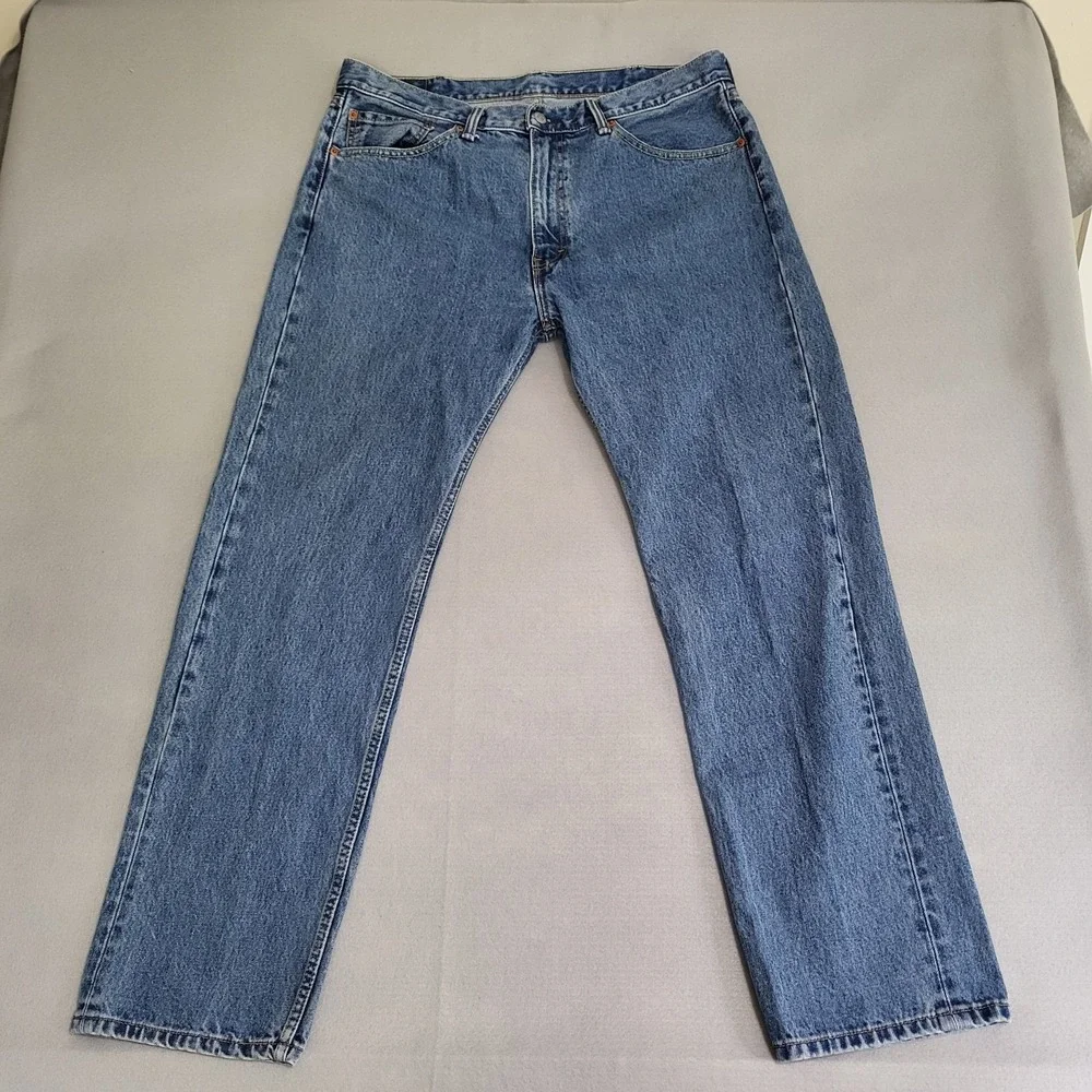Levi's 505 Denim Blue Jeans Medium Wash Straight Leg Men's 38 X 32